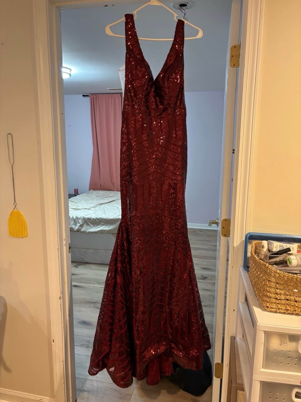 Elegant Burgundy Sequin V-Neck Evening Gown